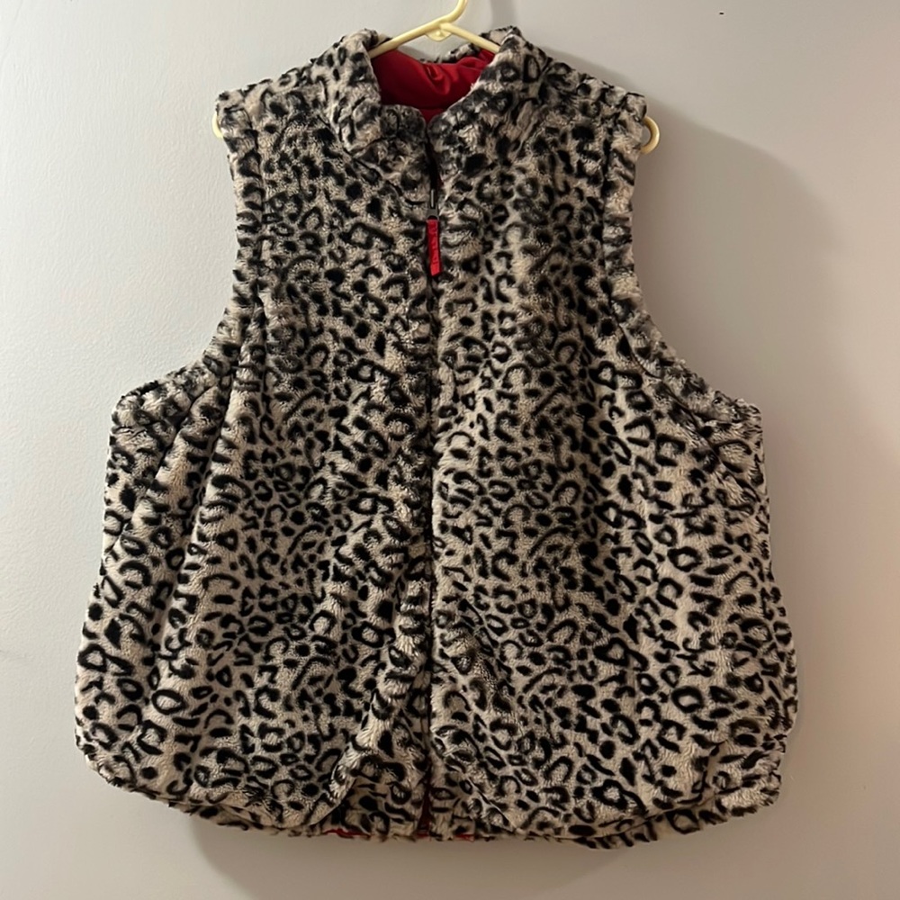soft cheetah print puffer vest, size 2 or XXL from maurice’s.